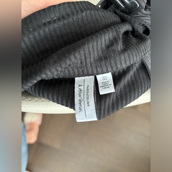 Black pencil skirt with belt - Picture 4 of 4